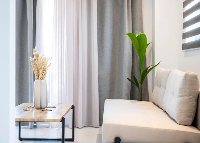 Unicos Aparthotel 3*